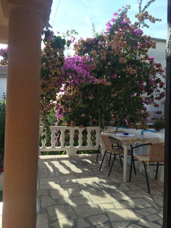 Villa Kartelo Trogir Exterior photo