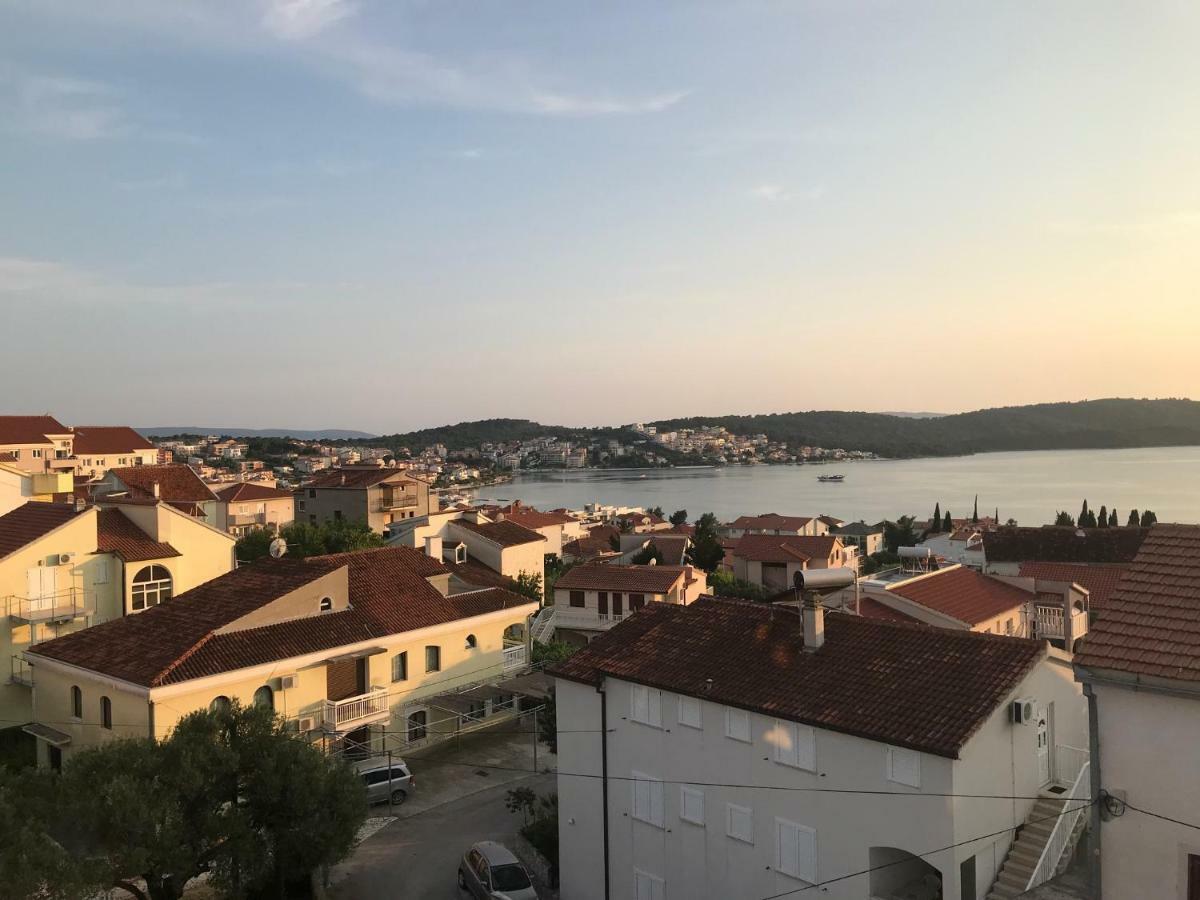 Villa Kartelo Trogir Exterior photo